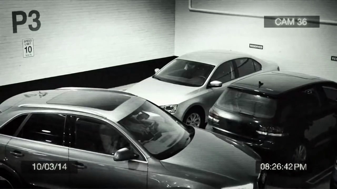 Да это просто король парковки! Вот что нужно делать, когда нет свободного места…