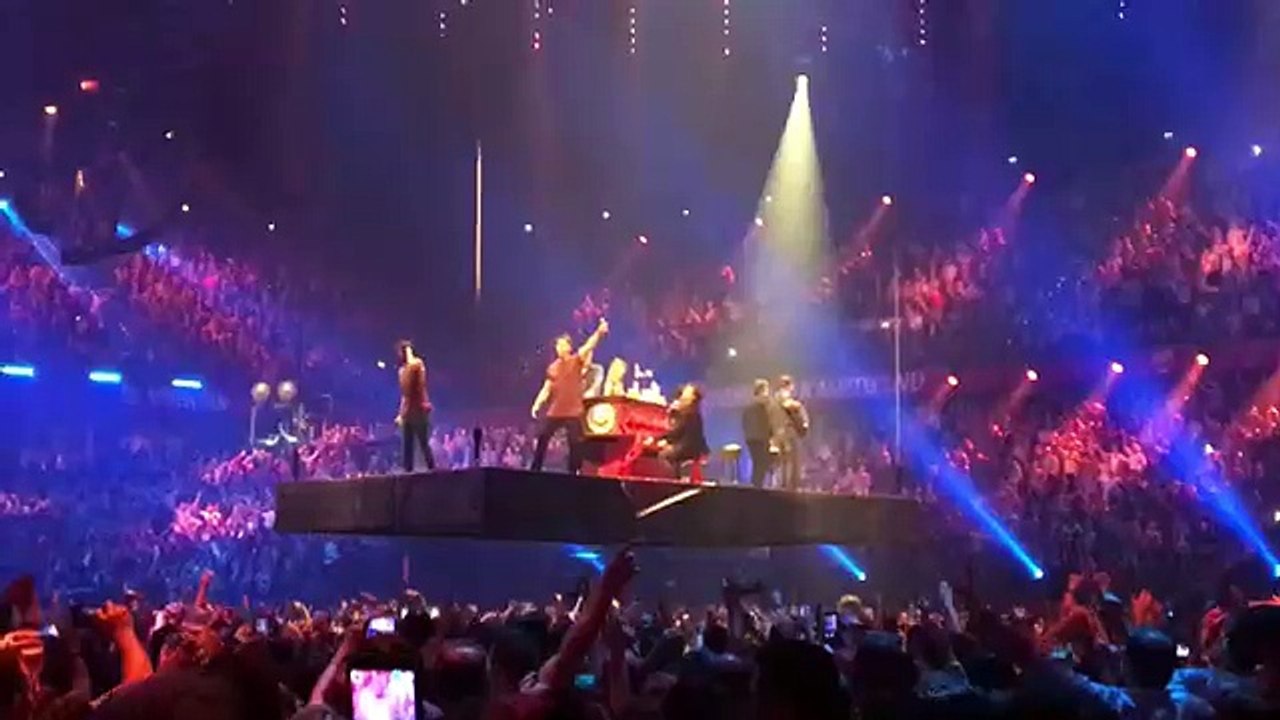 Vrienden van Amstel Live - Het Kleine Cafe aan de Haven - Nick & Simon, Guus Meeuwis, Nielson enz (720p Full HD)