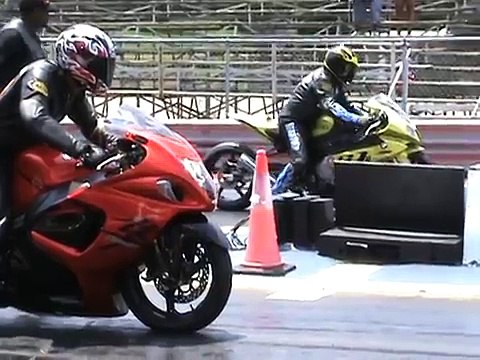 Nitrous Hayabusa vs BMW s1000rr drag racing 2010