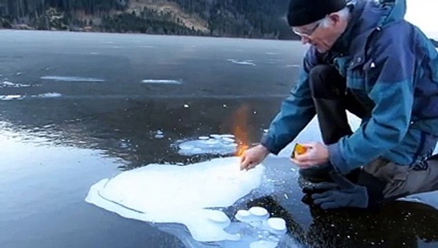 Norveç'te Donmuş Gölde Çay Keyfi