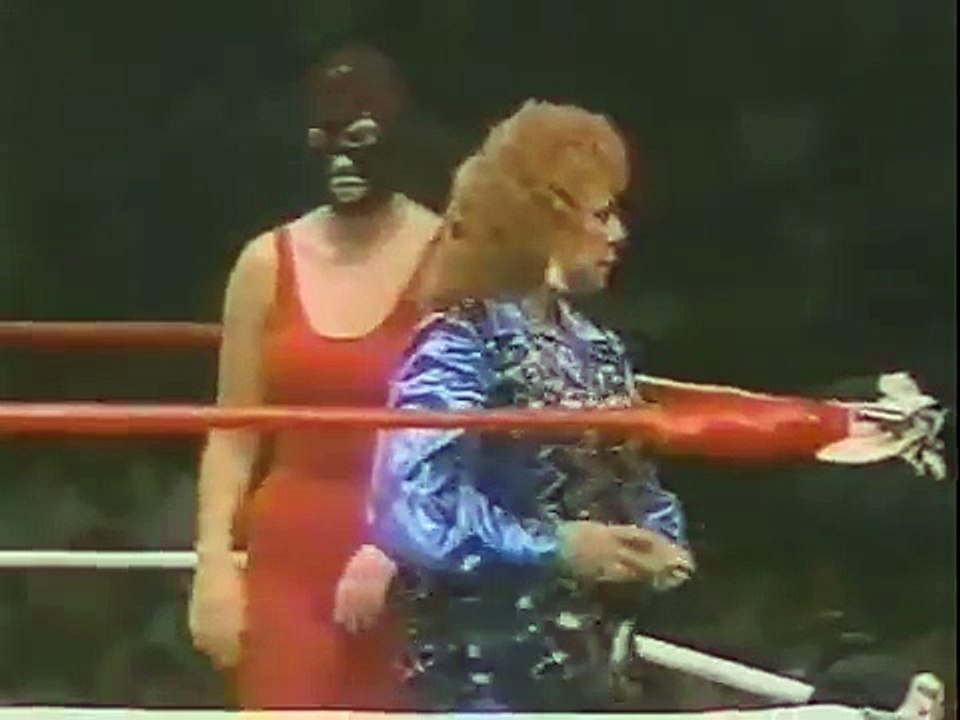 Spider Lady vs Susan Starr   Championship Wrestling Aug 24th, 1985