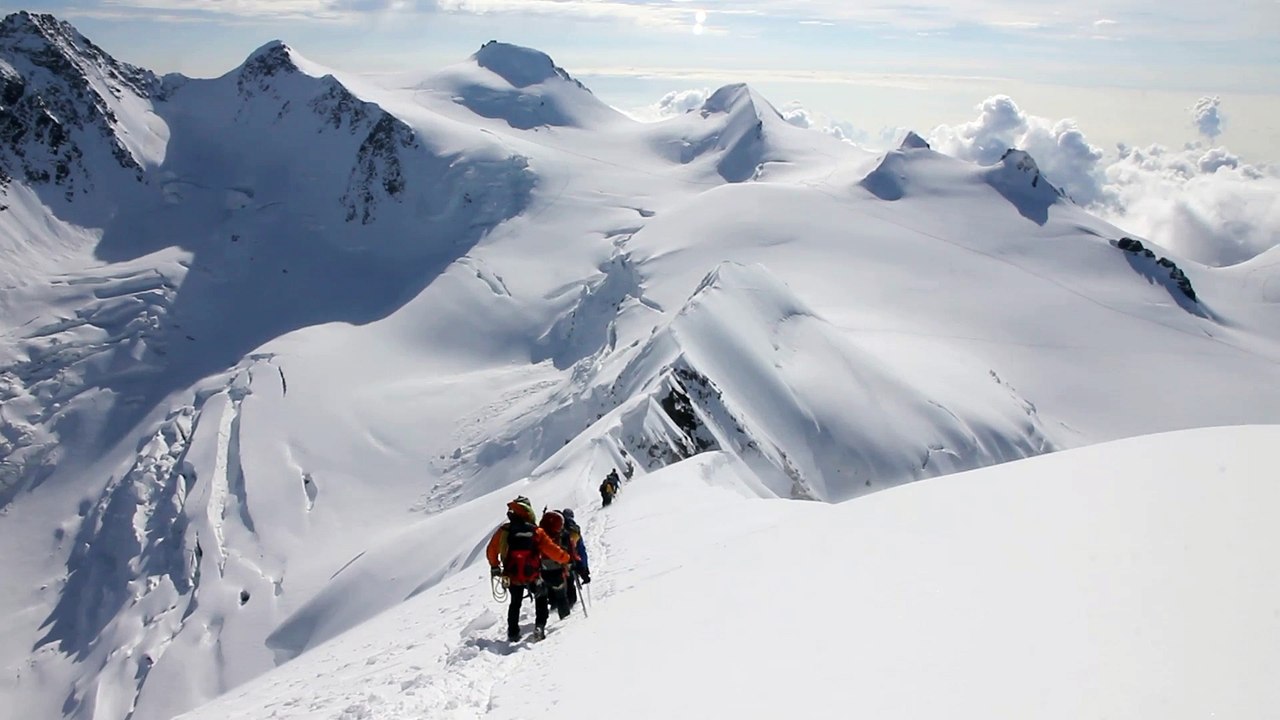 Descente ventée du Lyskamm (4527m, Suisse)