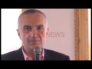 Gjirokaster , Shtëpia Kadare dhe një librari me dorëshkrime dhe sende personale të shkrimtarit