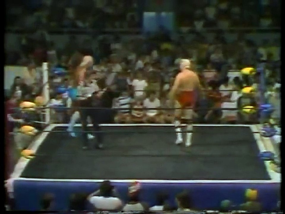 Hulk Hogan vs Gentleman Jerry Valiant   Championship Wrestling Aug 4th, 1984