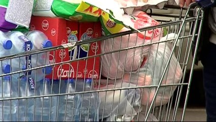 Kosovë, tregtimi i ushqimeve të skaduara rrezikon konsumatorët - Top Channel Albania - News - Lajme