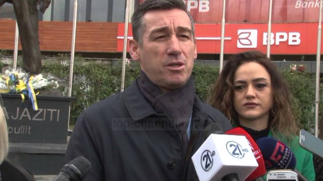 Prishtinë, përkujtohen dëshmorët e kombit 19 vite pas rënies - Top Channel Albania - News - Lajme