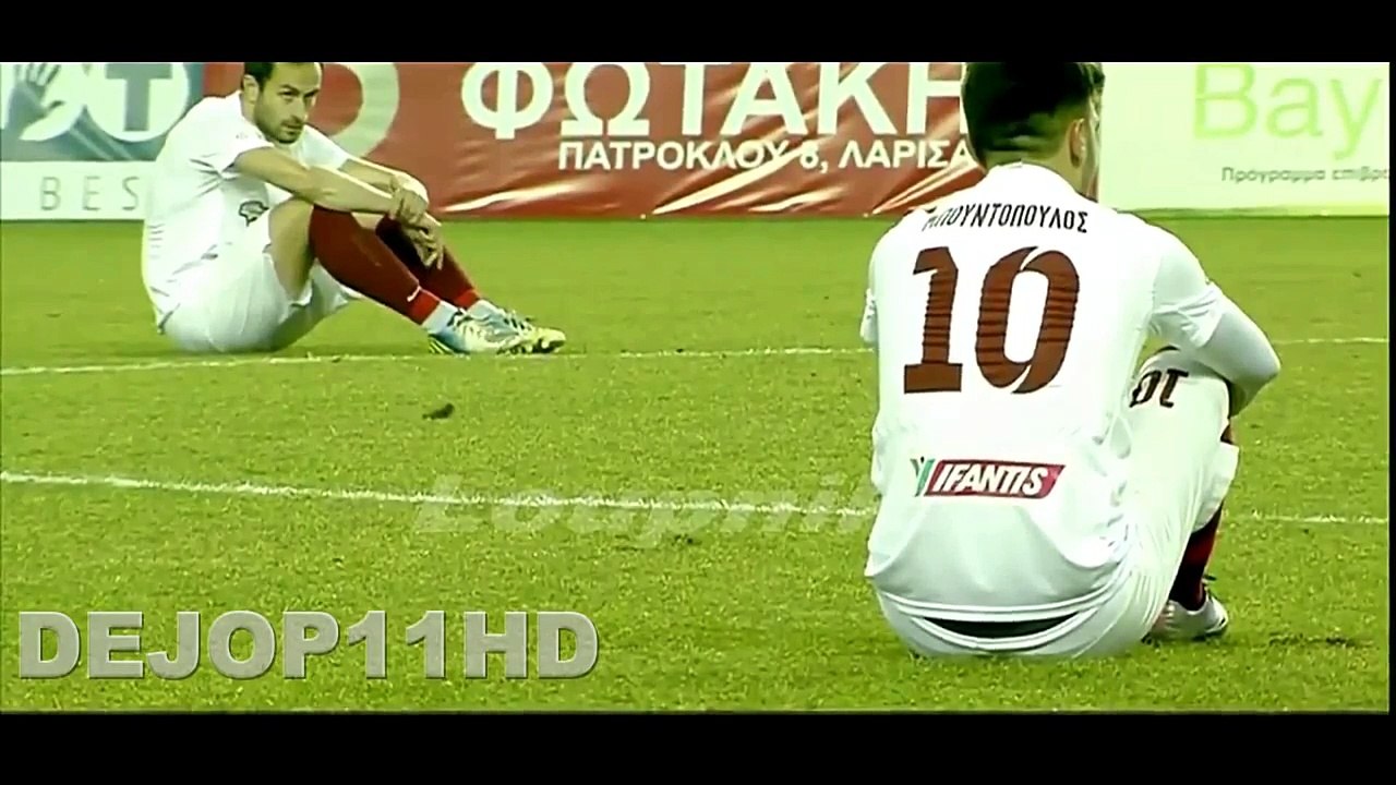 AE Larissa  Acharnaikos players sit on the field to protest HD