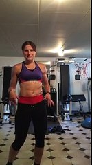 flacher Bauch, Selbstakzeptanz, Selbstliebe, Motivation, Fit für's Leben