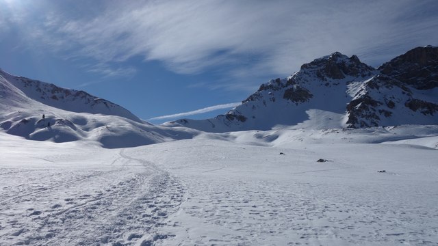 Col des Ourdéis avec des skis de randonnée