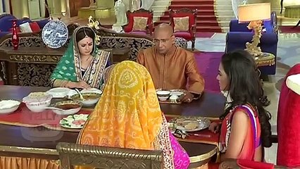 Ragini's Mother's Ghost Tries To Kill Swara's Mother Swaragini Cinepaxmasala