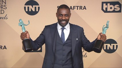 Idris Elba Does Awards Workout While Alicia Vikander Is Just Stunning