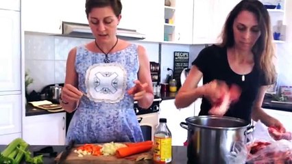 Making beef bone broth - with Jo Whitton & Leah Follett