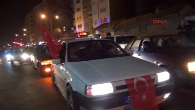 Eskişehir Şehit Uzman Çavuşun Baba Evi Önünde Saygı Duruşu