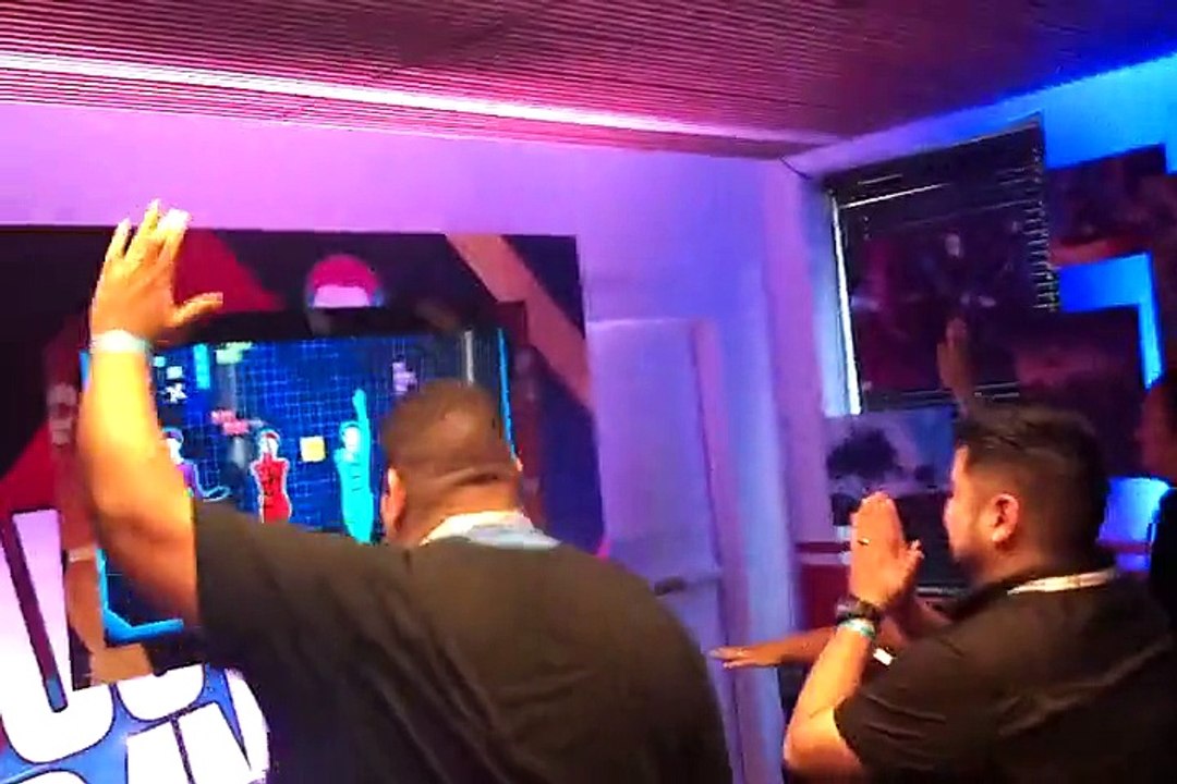 E3 Ubisoft lounge Tetris dance