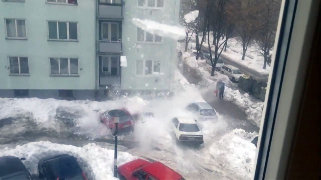 Вы все еще паркуетесь возле дома