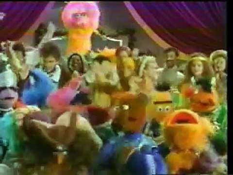 Closing To Elmos World:Babies Dogs & More 2000 VHS