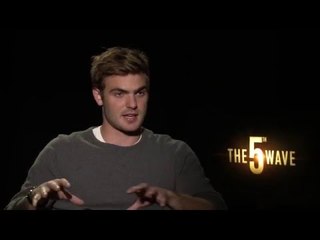 The 5th Wave - Meet Evan - Starring Alex Roe - At Cinemas Now