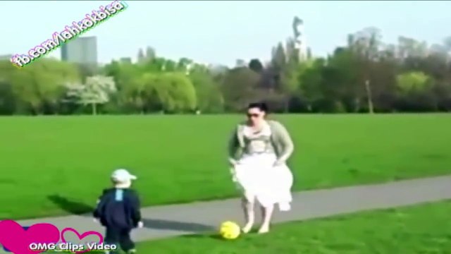 Super Funny Video kejadian lucu main bola pasti seru dan tertawa sampai guling guling