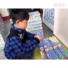 Wow lukis muka orang dengan rubik
