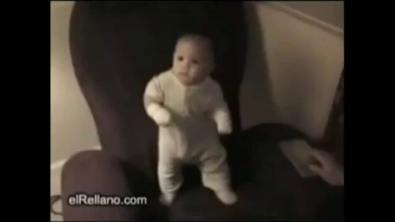 Baby dancing to Shakira