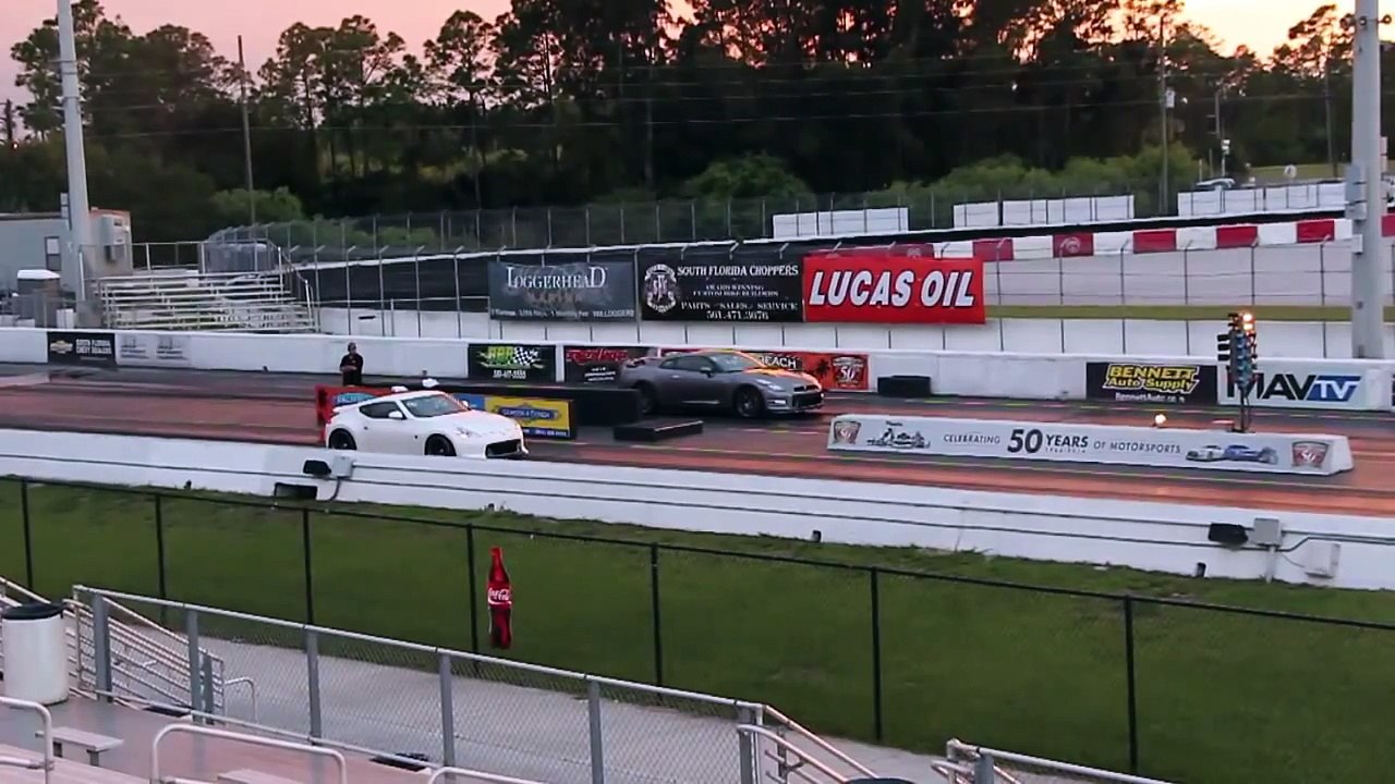 Nissan 370z vs Nissan GTR R35