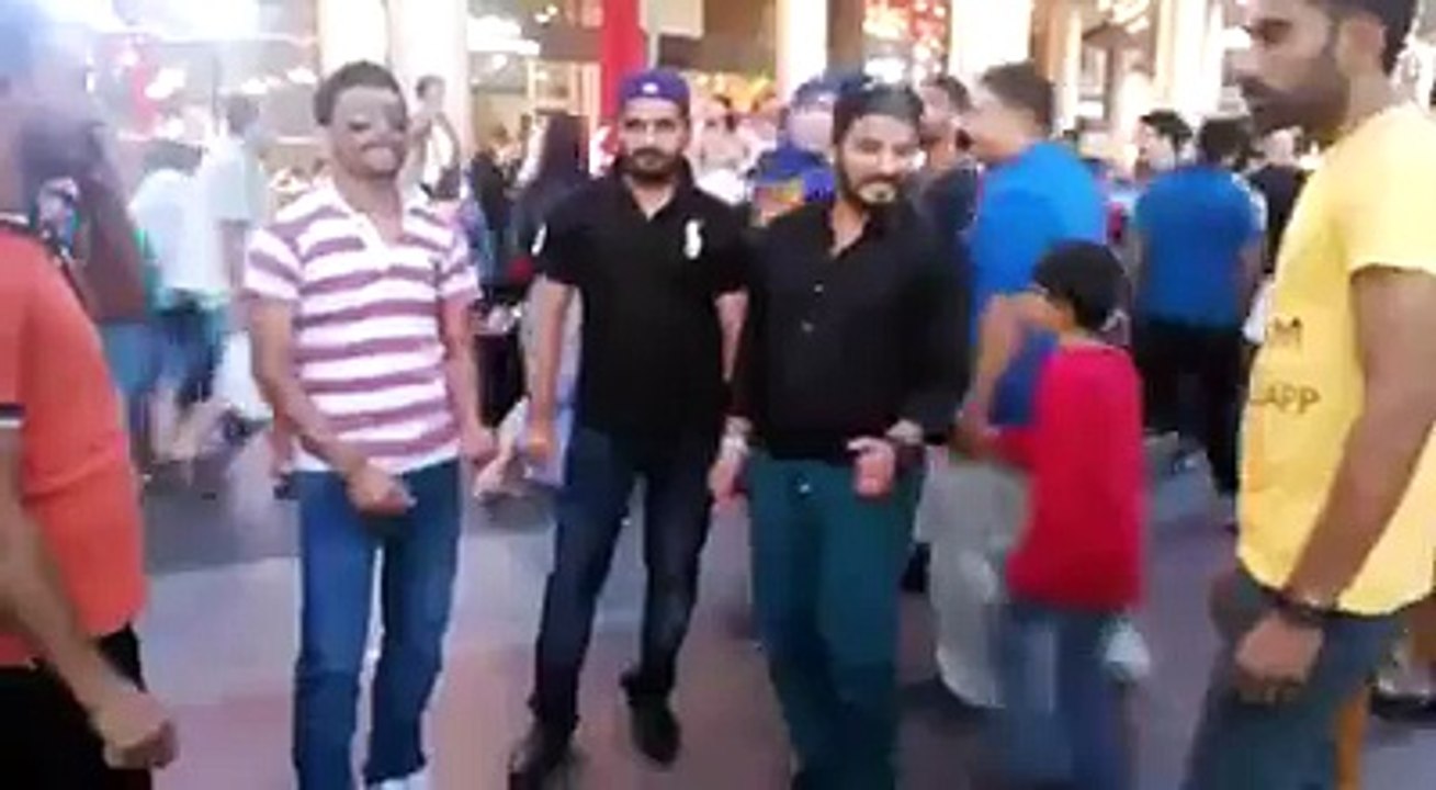 chakwal k logo k kaam daikho dubai main ye kia kaam ker rahy hain