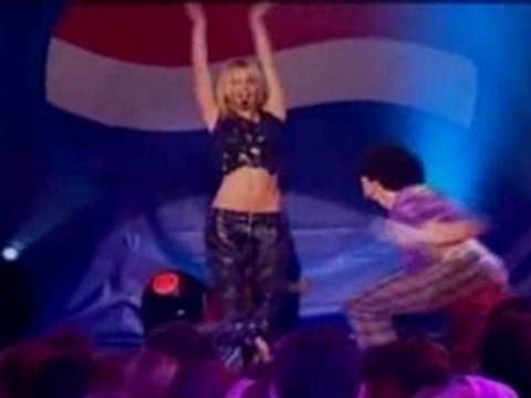 Britney Spears - I'm A Slave 4 U (Pepsi Concert Live From Au