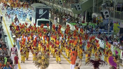 um pouco do desfile❤