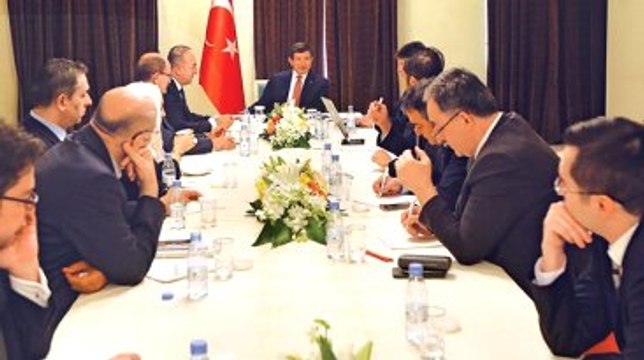 Davutoğlu: Bölgede Birçok Yabancı Keskin Nişancı Var