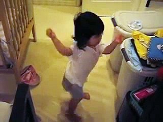 Baby Dancing to Hips Don't Lie