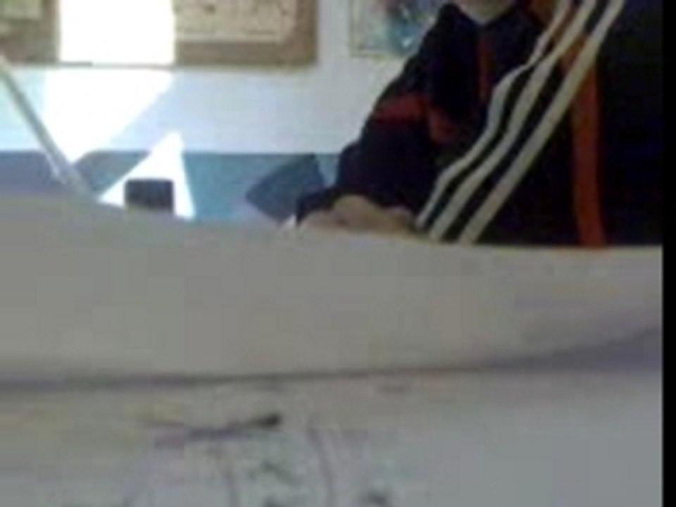 julien qui chante du mika "Any Other World"