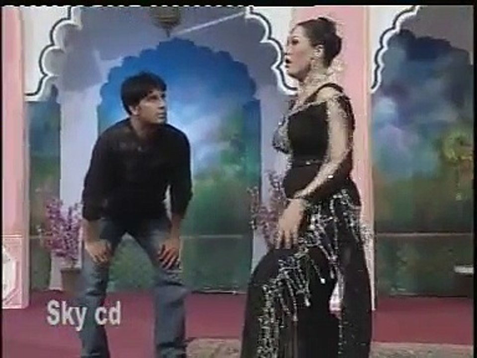 Ashiqan To Sona Mukhra Hot Nargis Mujra