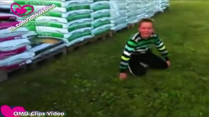 funny videos 2016 kumpuan video kejadian lucu saat terjatuh