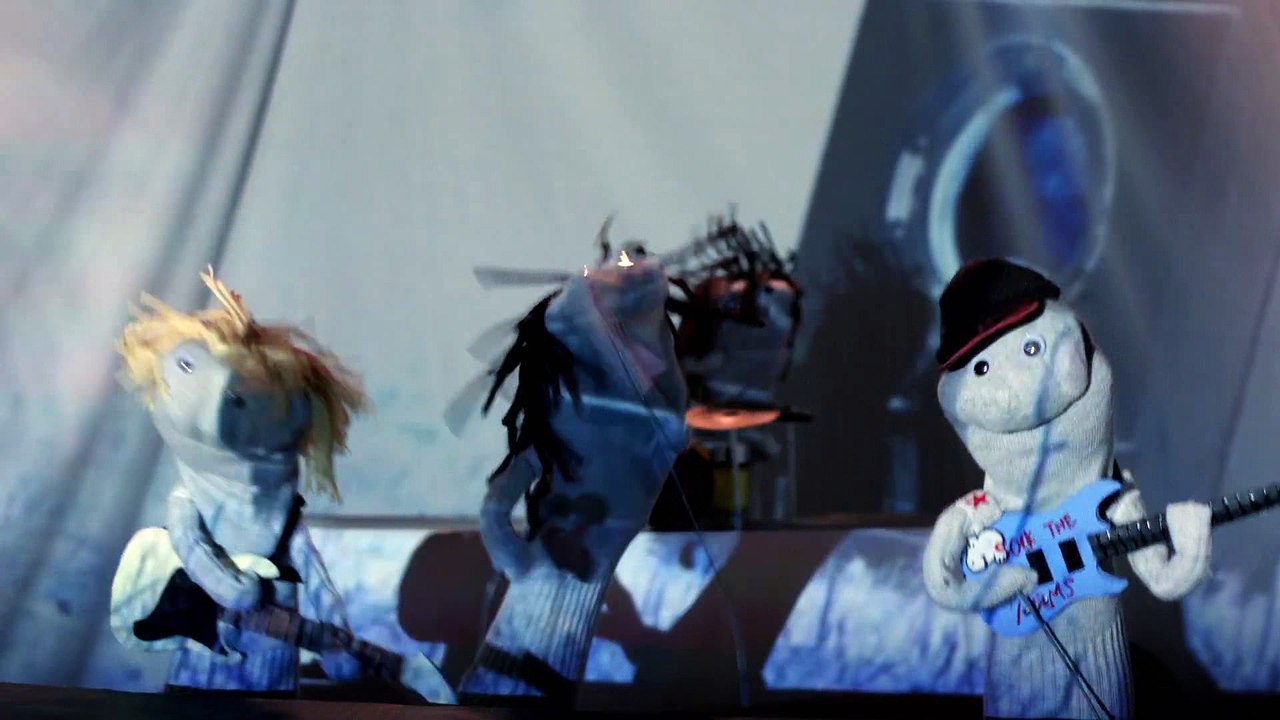 [VOSTFR] Rage Against the Machine - Killing in the Name (Sock Puppet Parody)