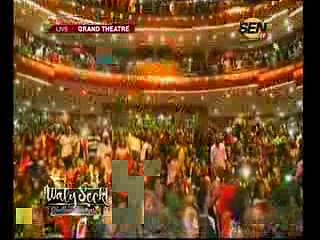 VIDÉO Kiné épouse de Eumeudy Badiane à moitié nue au Grand Théâtre