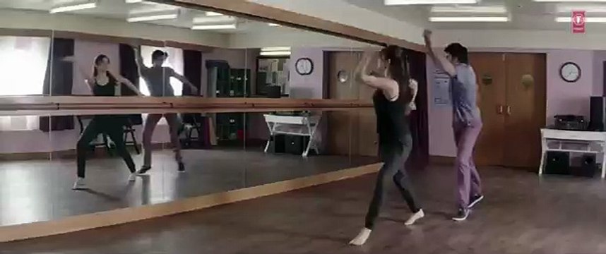 latest bollywood songs 2015 'pehli Baar' Video Song Dil Dhadakne Do Ranveer Singh, Anushka Sharma T-series-5