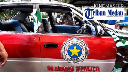 Tiga Mobil Hancur Akibat Bentrok Ormas di Medan