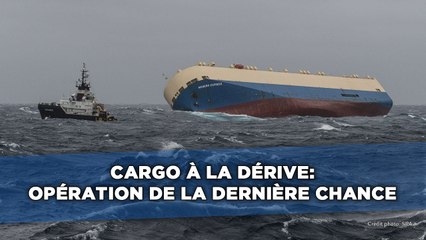 Cargo à la dérive: Opération de la dernière chance avant échouage