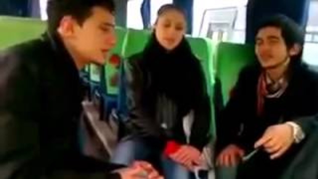 Bir Evim var kaleden Amatör Şarkılar