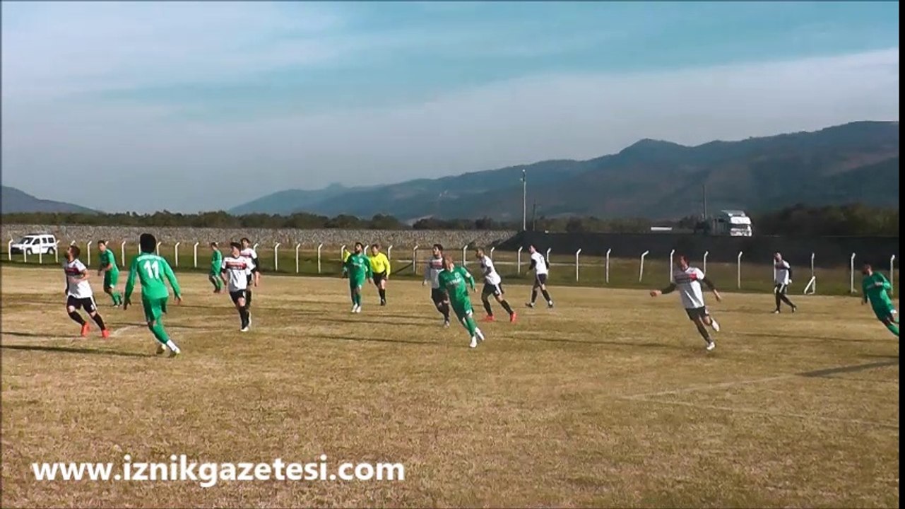 İznikspor - Millet Mahallesispor maçında gol sesi çıkmadı