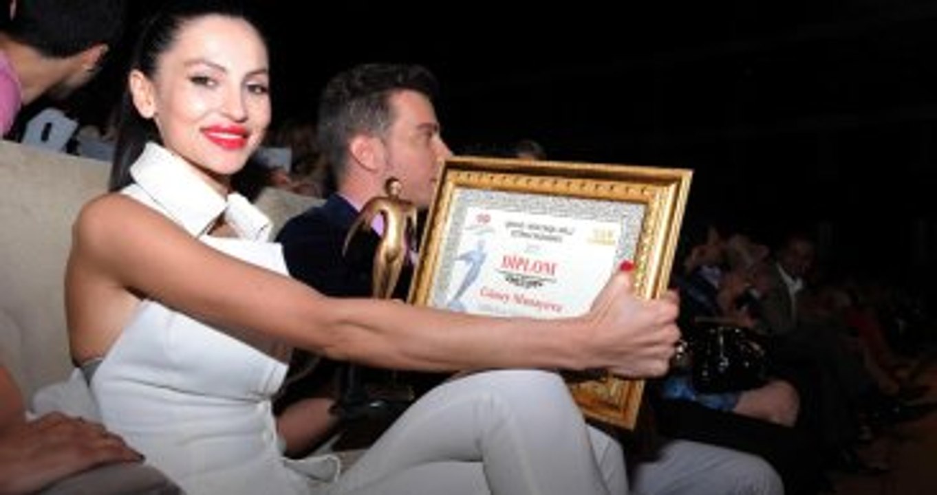 Günay Musayeva Azerbaycan'da Türkçe Konuştu, Hastanelik Oldu