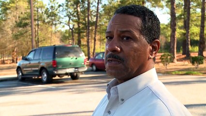Accused cop killer cusses, growls at judge and media