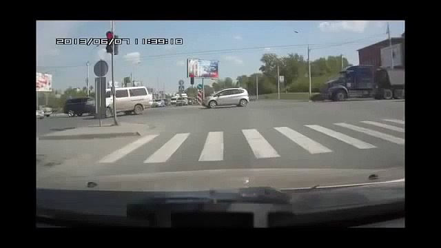 Крутой водитель на джипе не на того нарвался