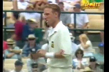 Allan Donald hostile spell to the Waugh brothers, 2nd test SCG 1
