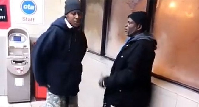 Deux SDF ivres échangent des coups de poing