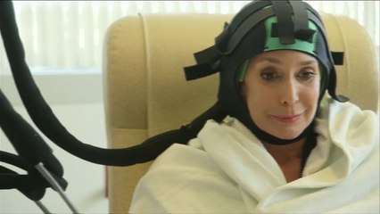 جهاز يمنع تساقط شعر المرضى المعالجين كيميائيا