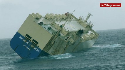 Modern Express. Remorquage en cours par le remorqueur espagnol Centaurus