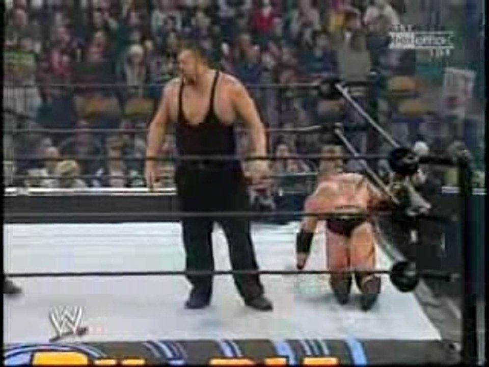 wwe- royal rumble 2003 -brock vs big show