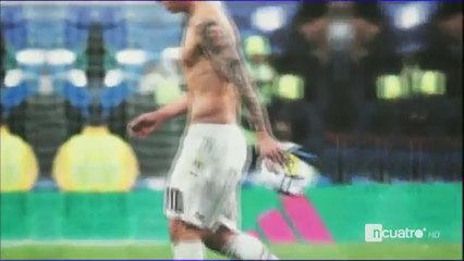 James Rodríguez se marca un Ronaldinho y se quita la camiseta para demostrar que no está gordo