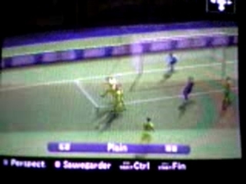 pes 6  c.ronaldo retournée aretté par le gardien